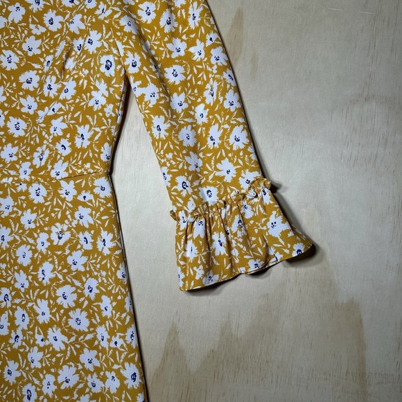 Eliza J Marigold Floral Mini Dress Size 4 - Picture 3 of 11
